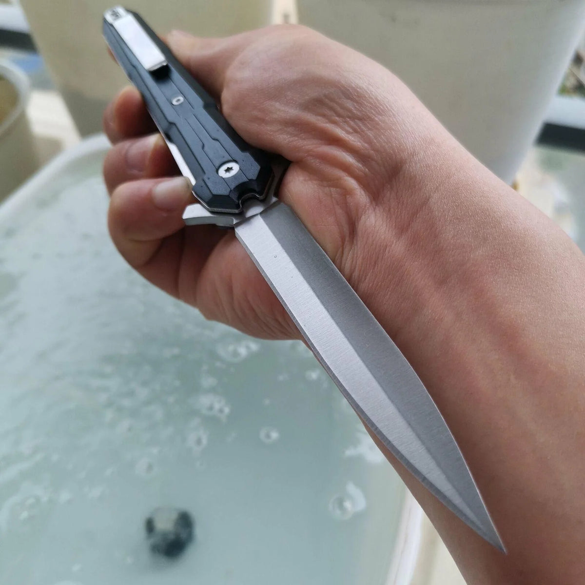 Portable Folding Survival Knife With Tactical Emergency Tool Design